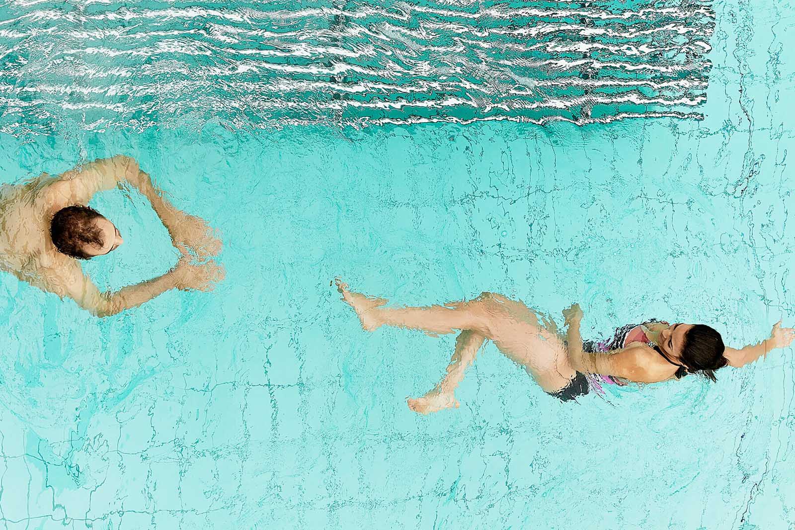 Balance mit Helene Yoga Retreats Reise ins Hotel Eden Spiez Pool Entspannung